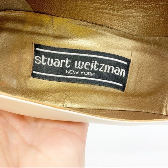 Stuart Weitzman Vintage Ivory Pointed Toe Pump w/Gold Metal Stiletto Heel 7.5 - Picture 14 of 16